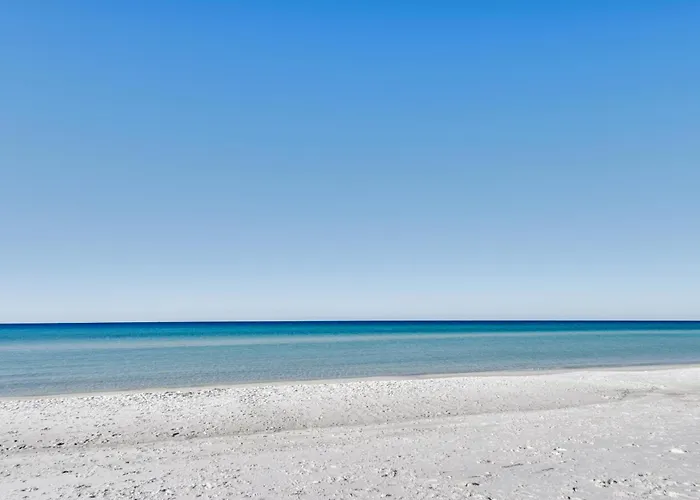 Pcb Apt With Balcony And Gulf Views Walk To Beach
