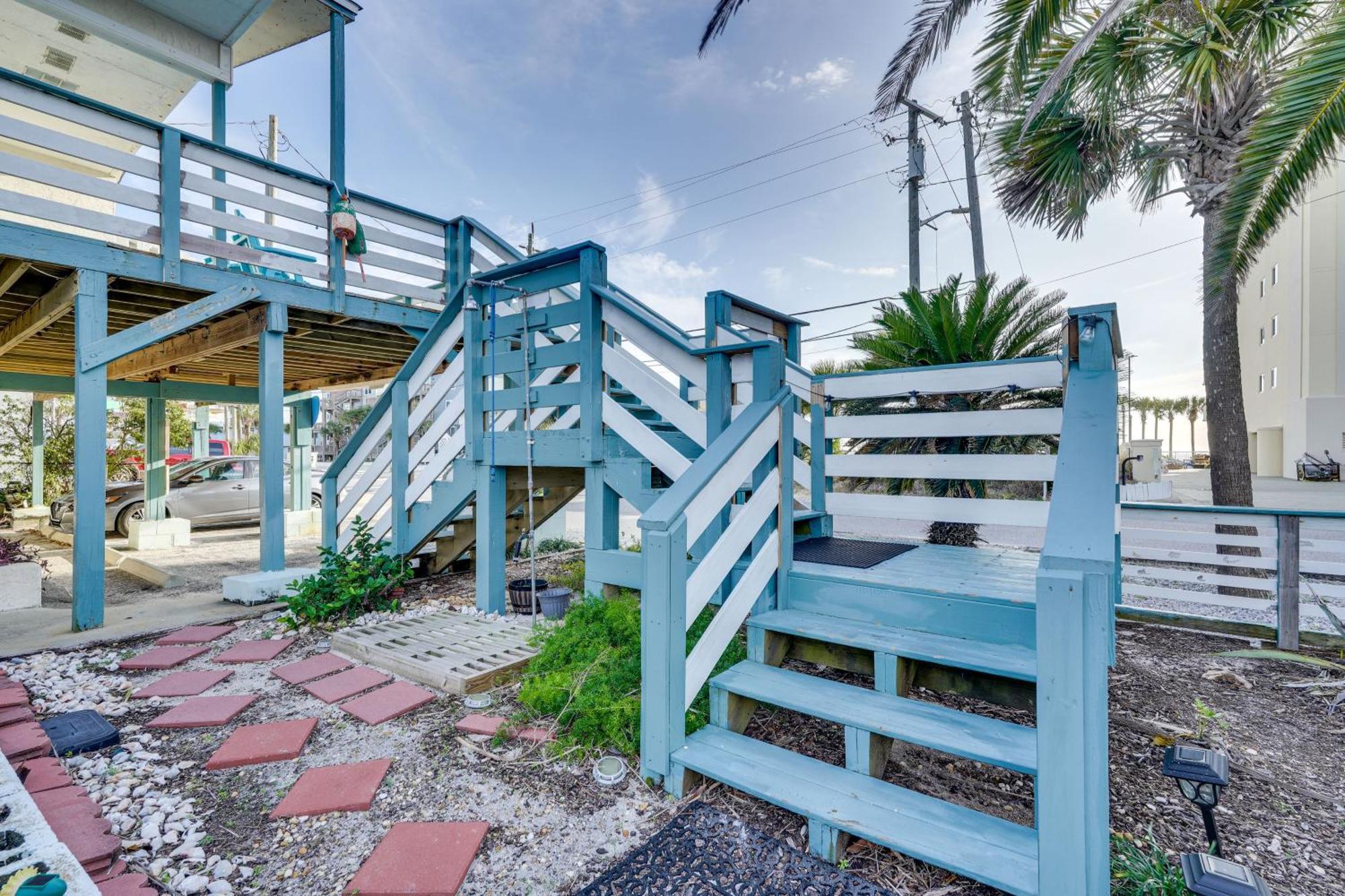 Apartment Pcb With Balcony And Gulf Views Walk To Panama Stadt